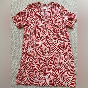 H&M Red and White Tropical Leaf Print Top